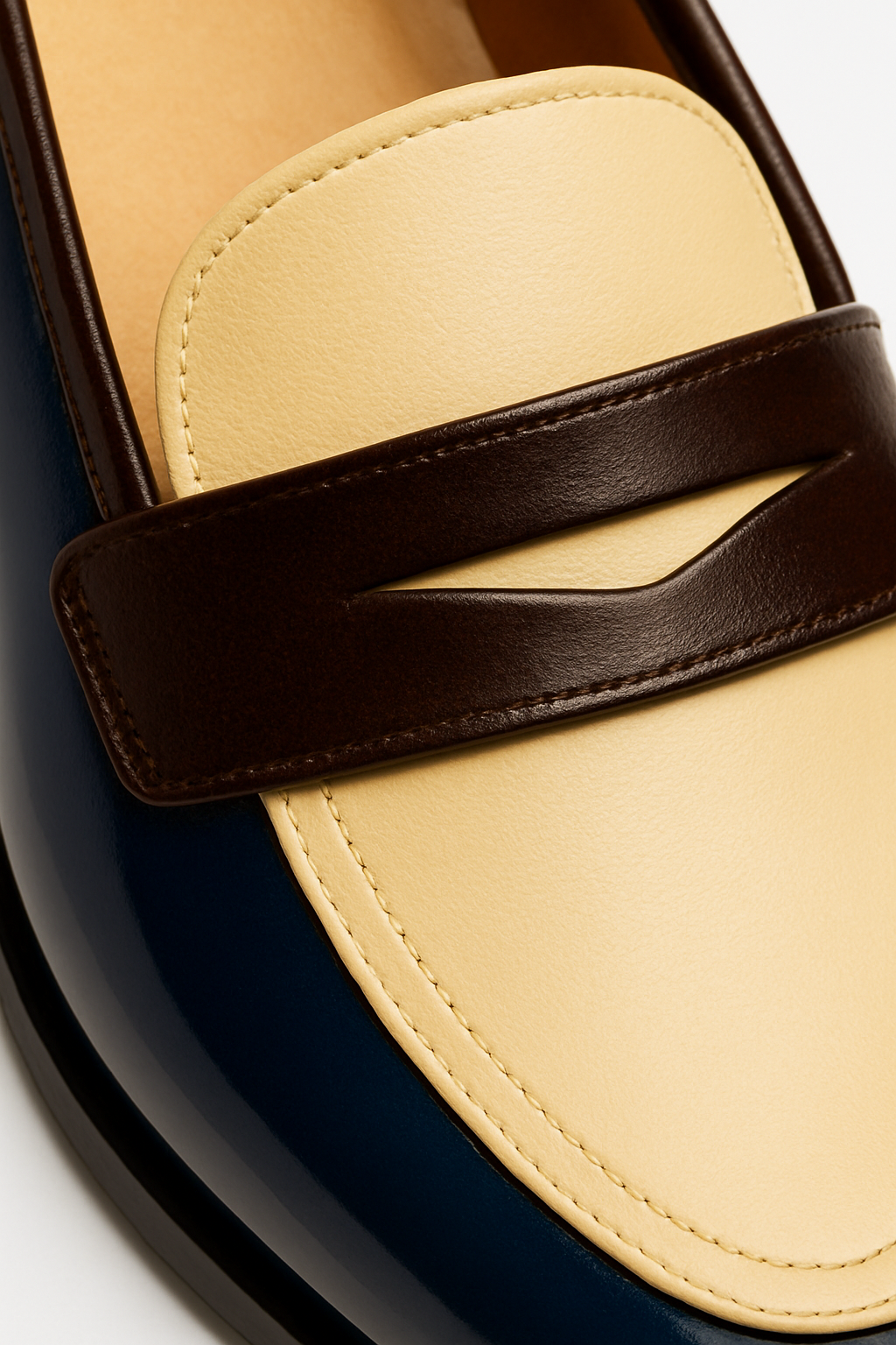 Camila™ | Mocasines con contraste elegante